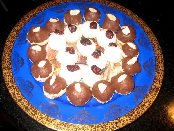 Mini Coconut Macaroons