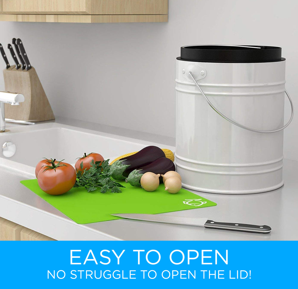 Oversized 1.3 Gallon Kitchen Compost Bin with EZ-No Lock Lid, Plastic Liner  & Charcoal Filters In Black - Sturdy Construction & Odor-Free Seal  Dishwasher Safe Bucket - Countertop Indoor Compost Pail 